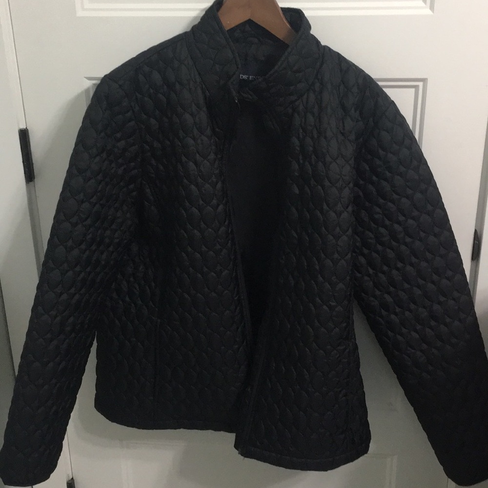 Lightweight down jacket